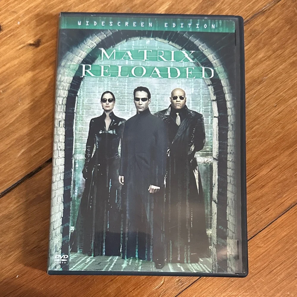 Matrix Reloaded DVD with Extra Features - Picture 1 of 4